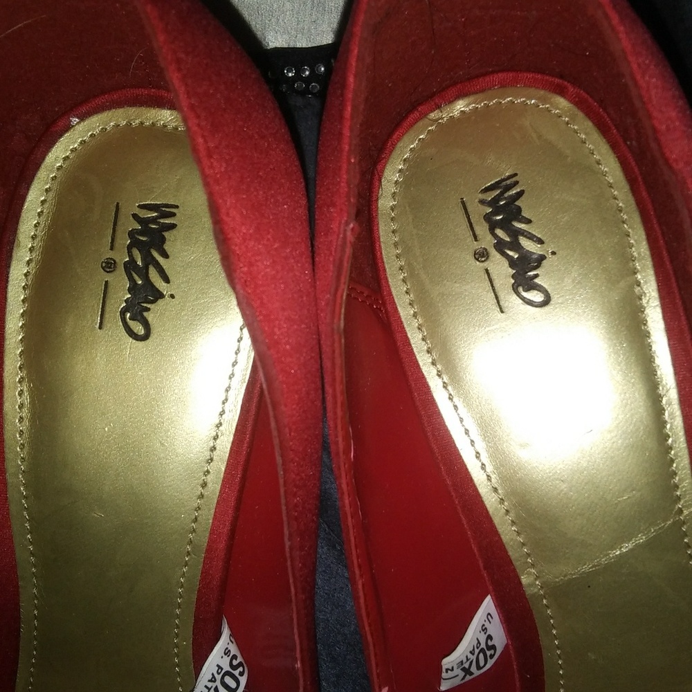 Target red pumps - Picture 2 of 4